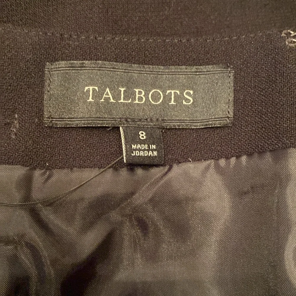 Talbots Black fishtail stretch midi Skirt‎ darted and lined Size 8